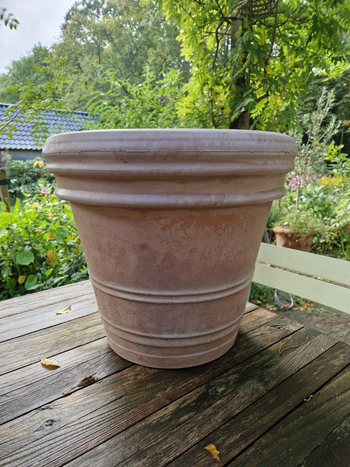 Grote kunststof bloempot met terracotta look, Ophalen, Kunststof, Gebruikt, 40 cm of meer