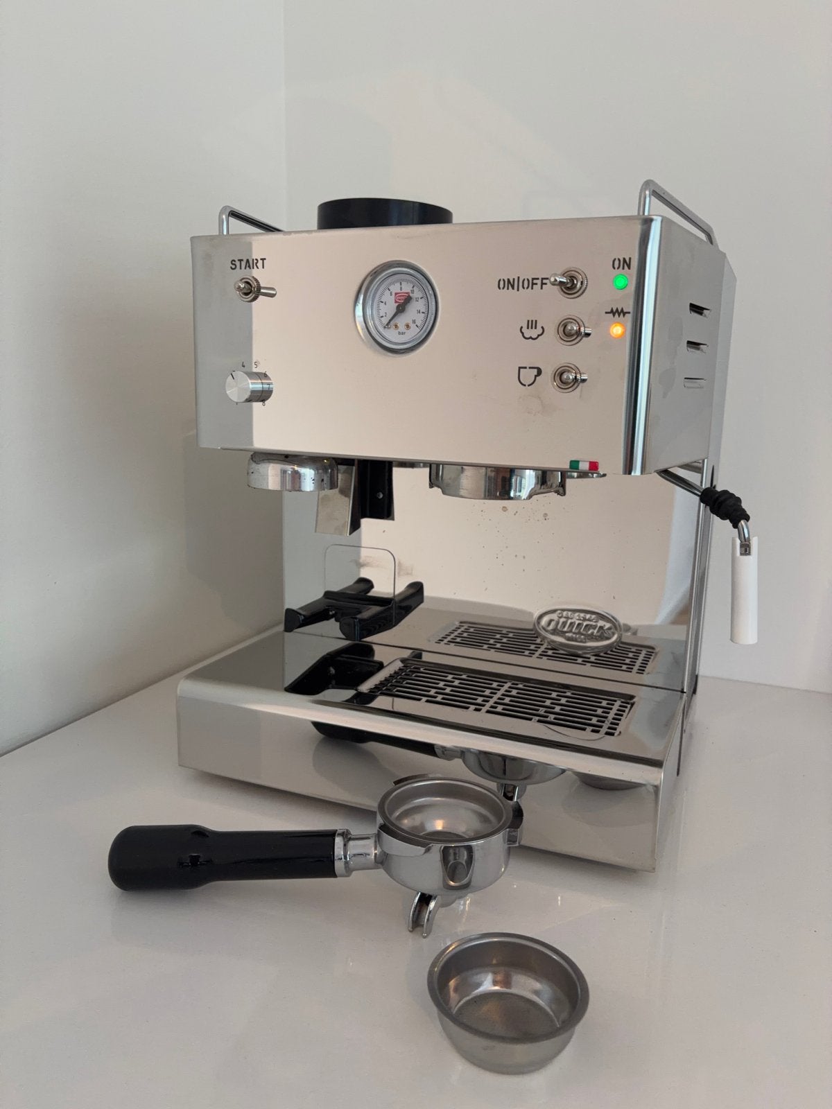 NIEUW Quick Mill 3035 RVS Espresso machine., Espresso apparaat, Koffiebonen, Zo goed als nieuw, 2 tot 4 kopjes