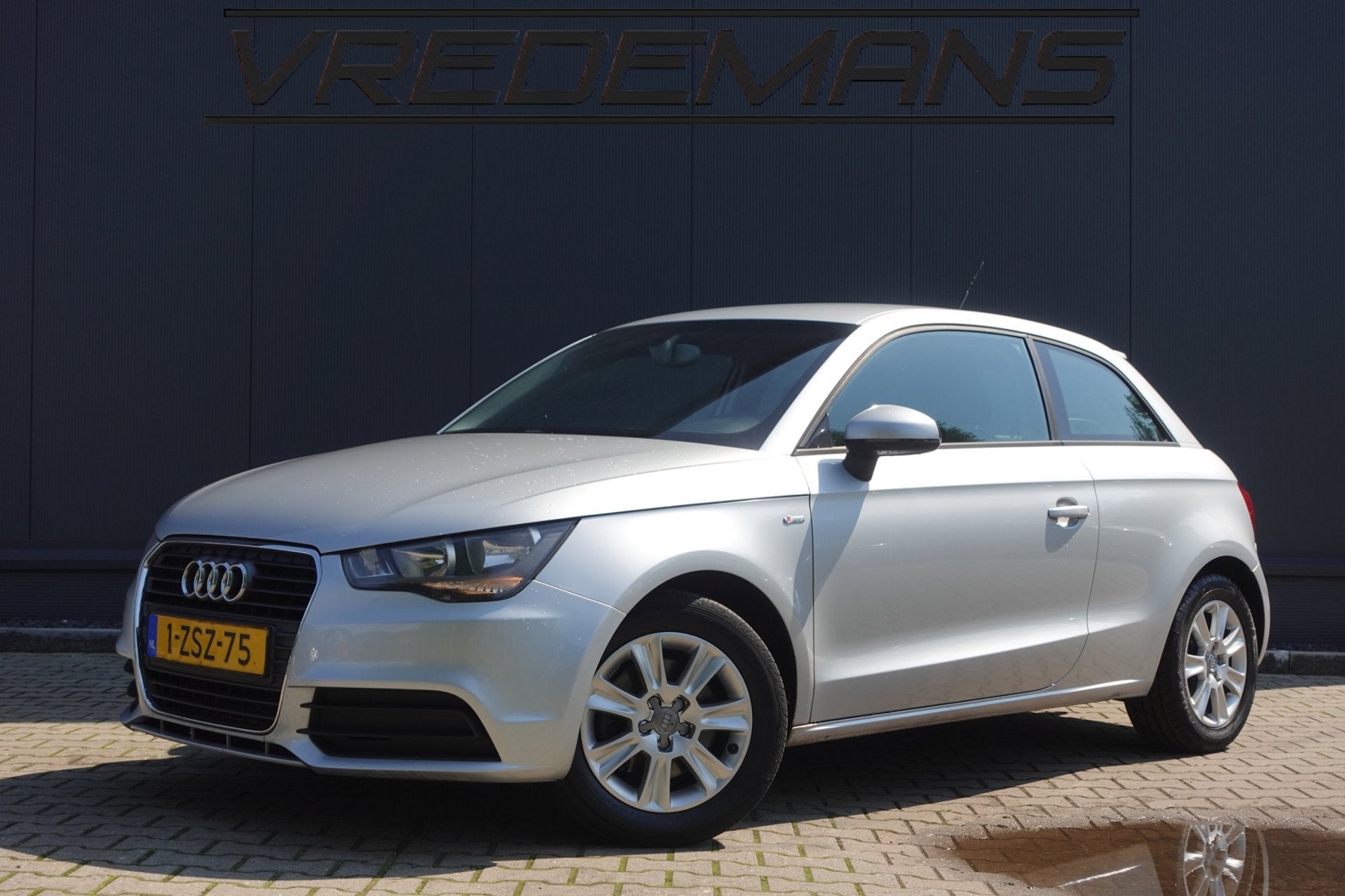 Audi A1 1.6 TDI Ambition Pro Line Business, Voorwielaandrijving, Euro 5, Stof, 4 cilinders