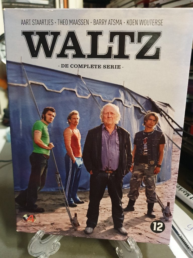 Waltz - De Complete Serie , 4 dvd box, Vanaf 12 jaar, Ophalen, Zo goed als nieuw