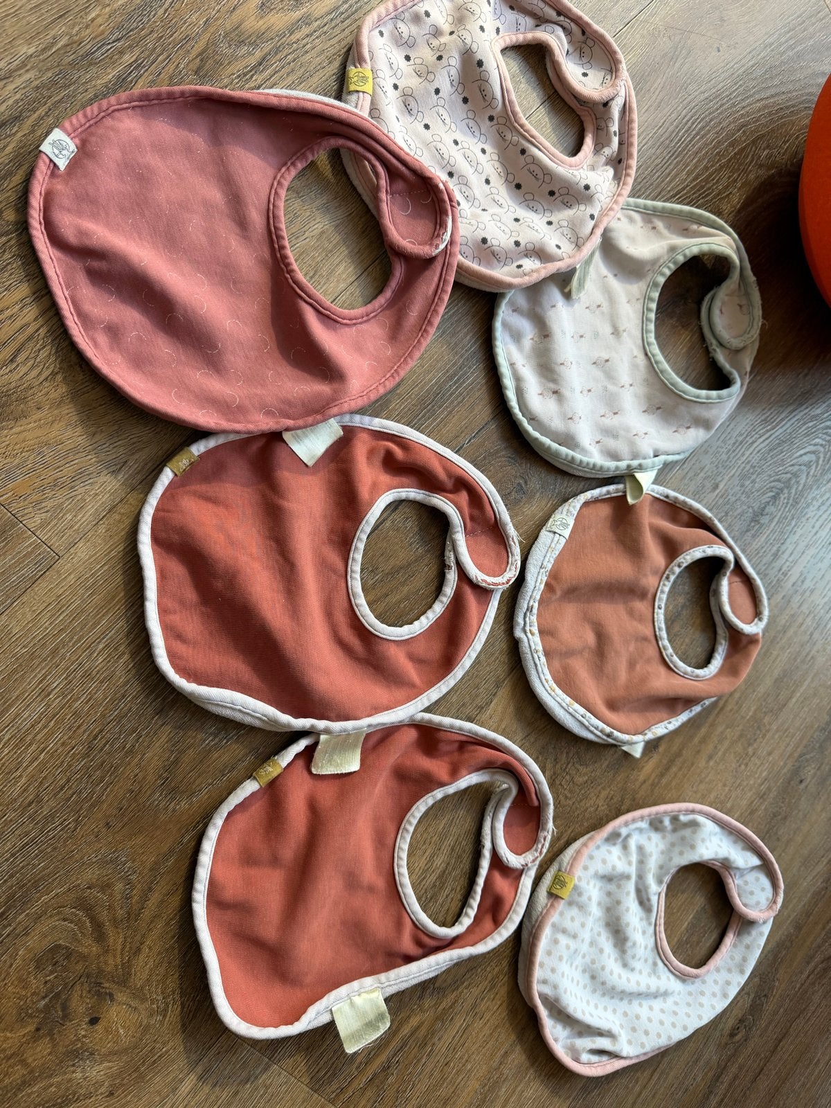 Set van 7 baby lassig slabbetjes, Ophalen of Verzenden, Gebruikt