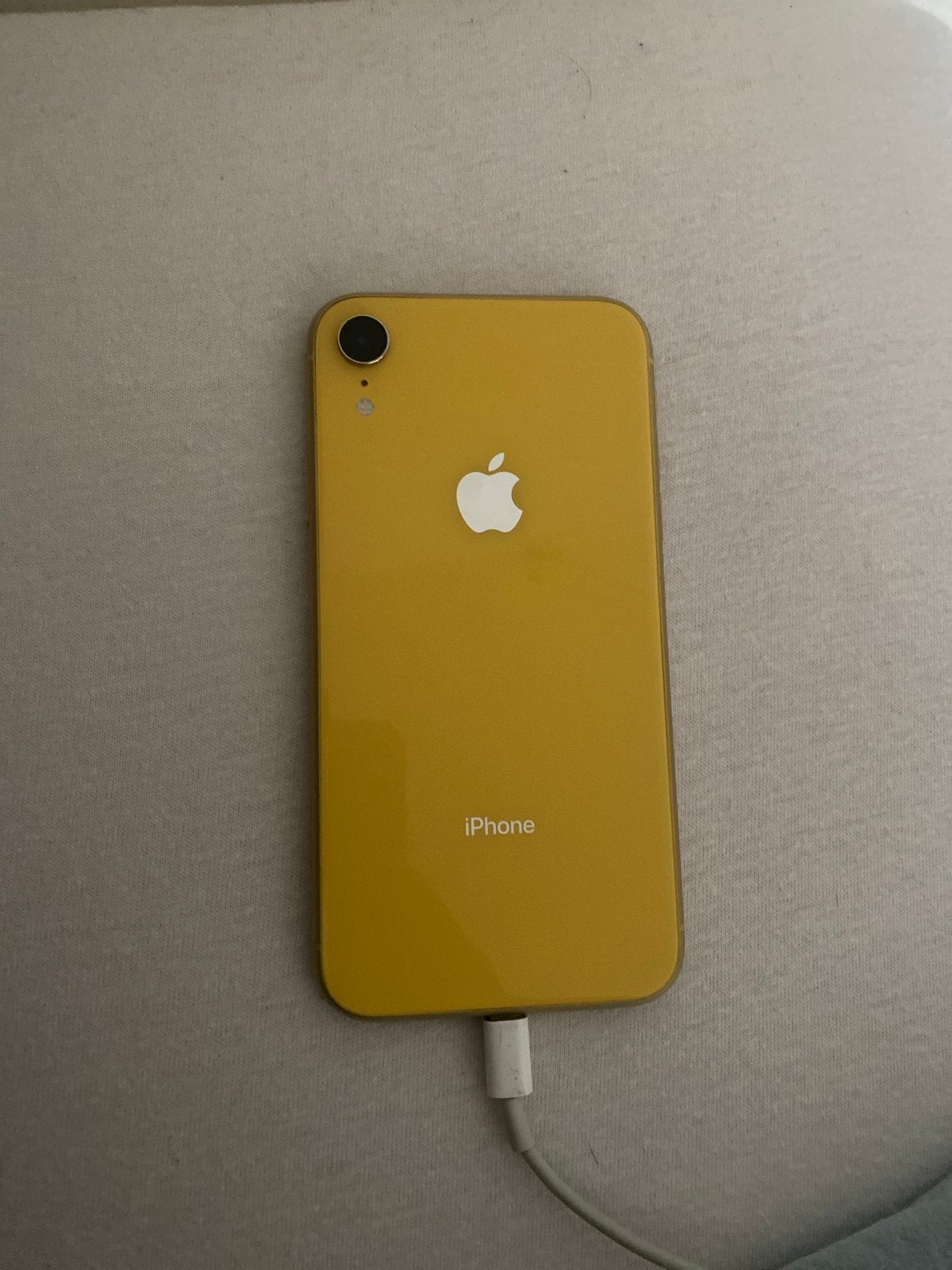 iPhone XR Geel - Zo goed als nieuw, 80 %, Geel, IPhone XR, Ophalen of Verzenden