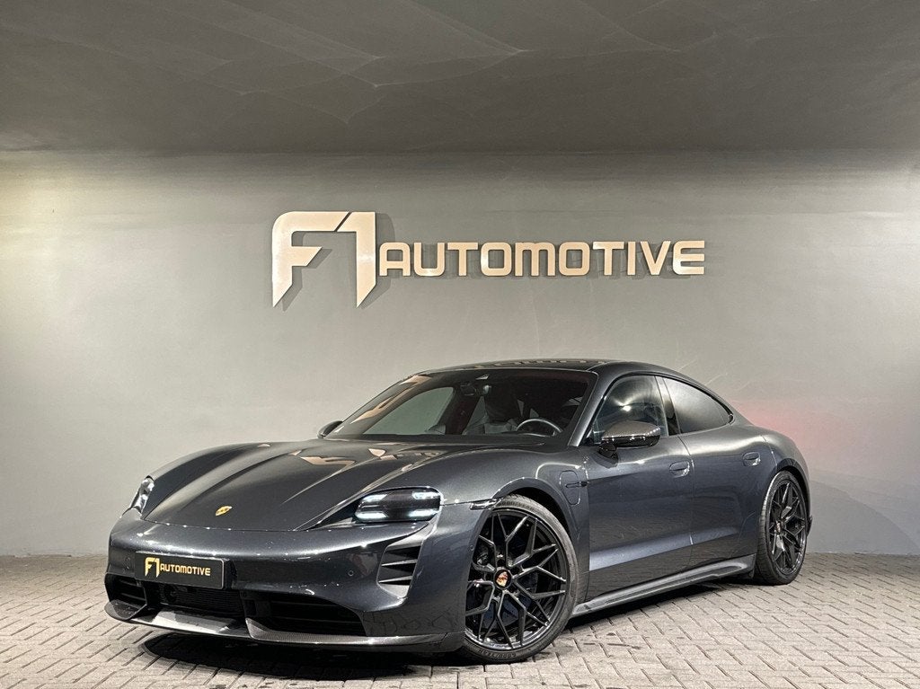 Porsche Taycan Turbo S 93 kWh Ceramic|Pano|Burmester|Carbon, Auto's, Porsche, Automaat, Zwart, 4 stoelen, 90 kWh
