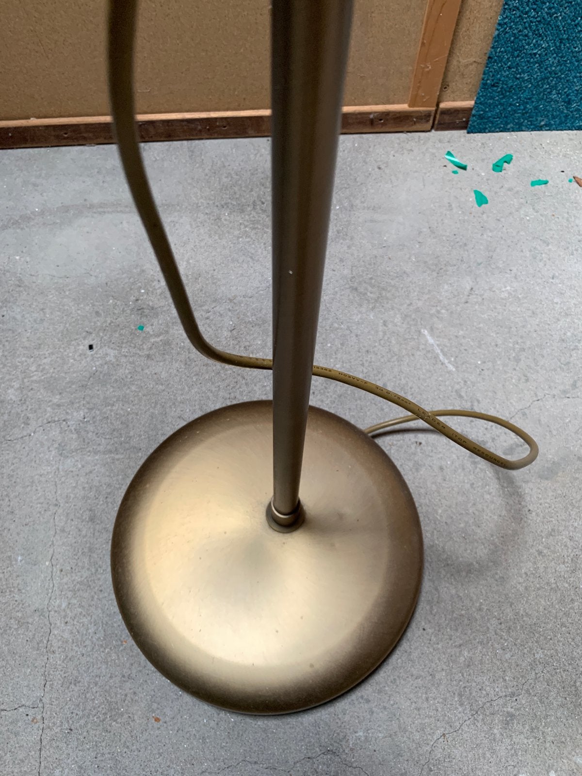 Moderne bronzen hoge vloerlamp met leeslamp 184cm hoog, Ophalen, Gebruikt, Metaal, 150 tot 200 cm