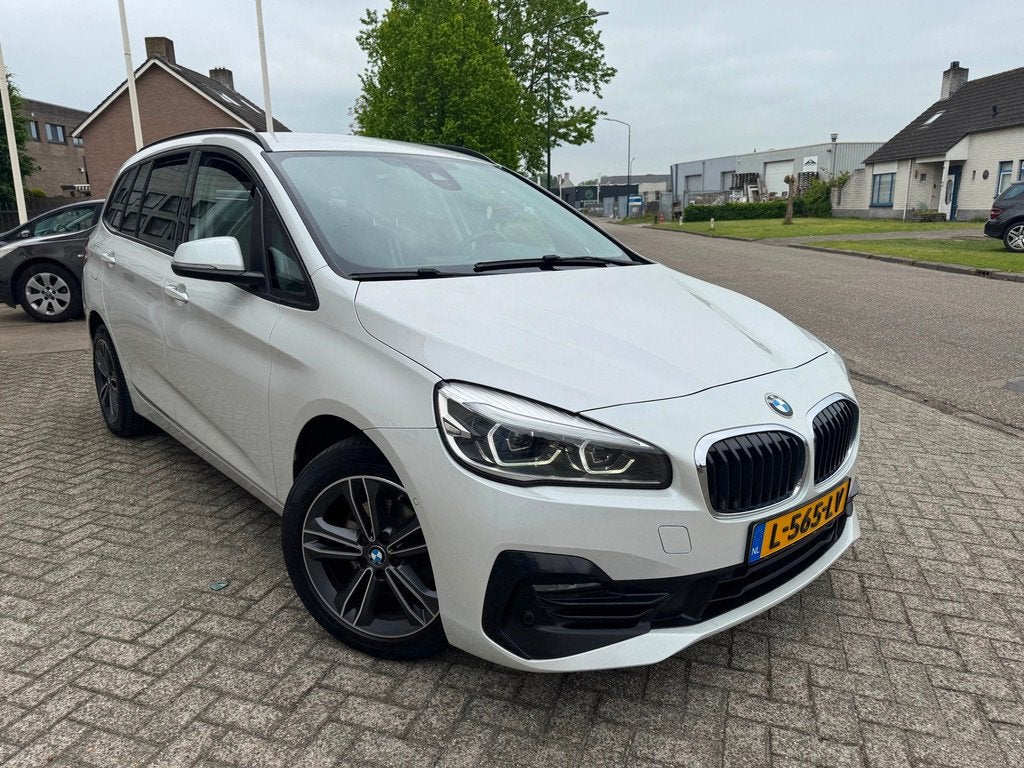 BMW 2-serie Gran Tourer 216i 7p. High Executive Camera, Trek, Voorwielaandrijving, 730 kg, Gebruikt, Euro 6