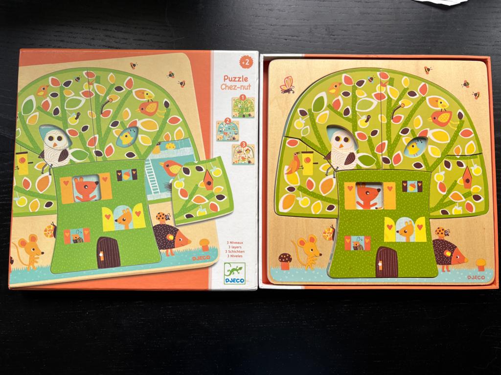 Djeco Houten Puzzel Chez-nut - Dieren in Boomhut, 2 tot 4 jaar, 10 tot 50 stukjes, Ophalen of Verzenden, Zo goed als nieuw