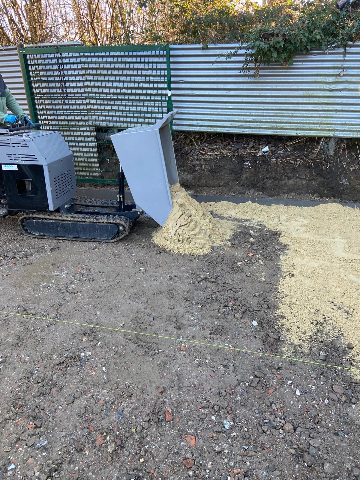 Te huur rupsdumper, Ophalen of Verzenden, Zo goed als nieuw