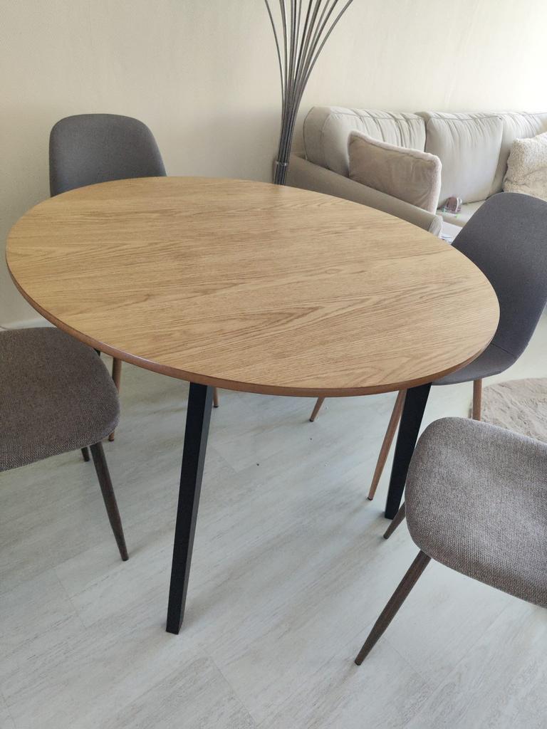 JYSK Eettafel met stoelen, Ophalen, 100 tot 150 cm, Rond, 50 tot 100 cm
