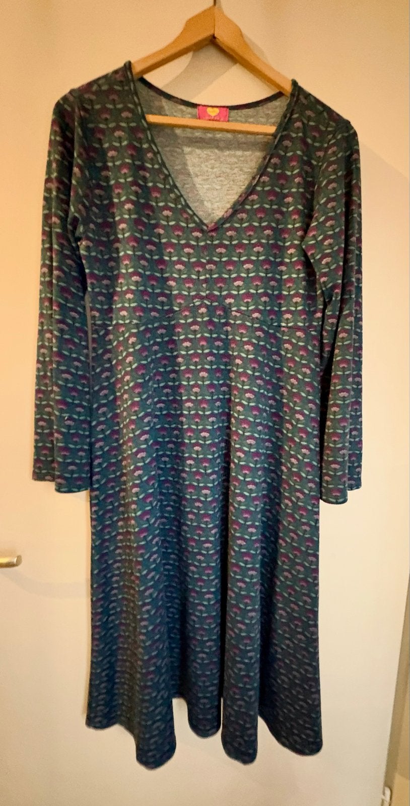 Tantilly jurk met trompetmouwen en bloemenprint, Maat 46/48 (XL) of groter, Ophalen of Verzenden, Knielengte, Gedragen