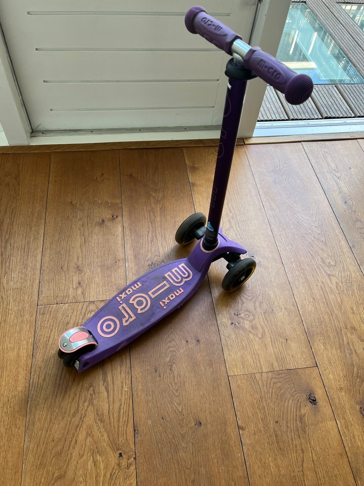 Maxi Micro Step - Paars met werkende lichtjes, Fietsen en Brommers, Ophalen, Gebruikt, Gewone step