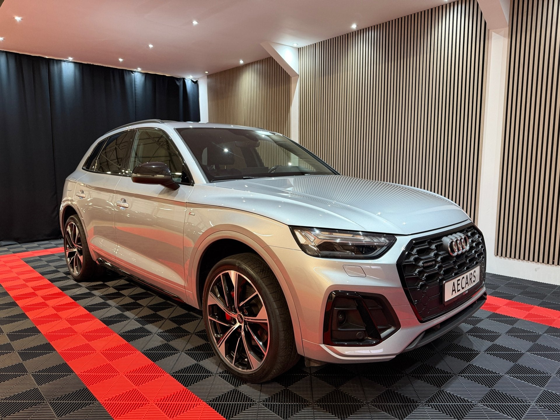 Audi Q5 55 TFSI e S-Line edition Pano 360 Cam Matrix Led, Auto's, Automaat, Dealer onderhouden, Gebruikt, 4 cilinders