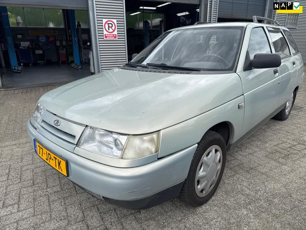 Lada 111 1.5-16V Li, Auto's, Lada, 4 cilinders, 1000 kg, Zilver of Grijs, 500 kg
