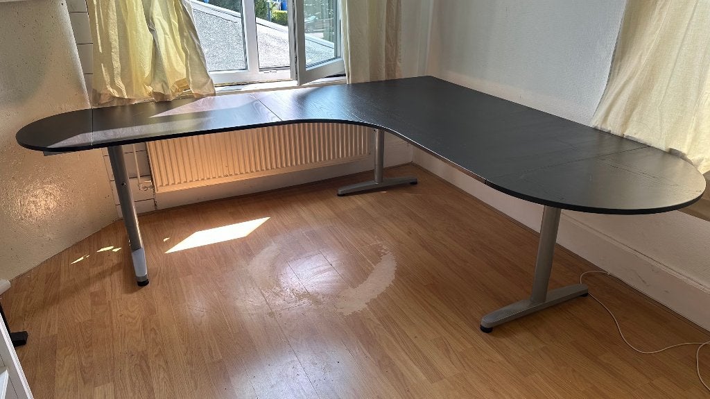 Hoekbureau zwartbruin, Huis en Inrichting, Bureaus, Ophalen, Gebruikt, In hoogte verstelbaar, Hoekbureau