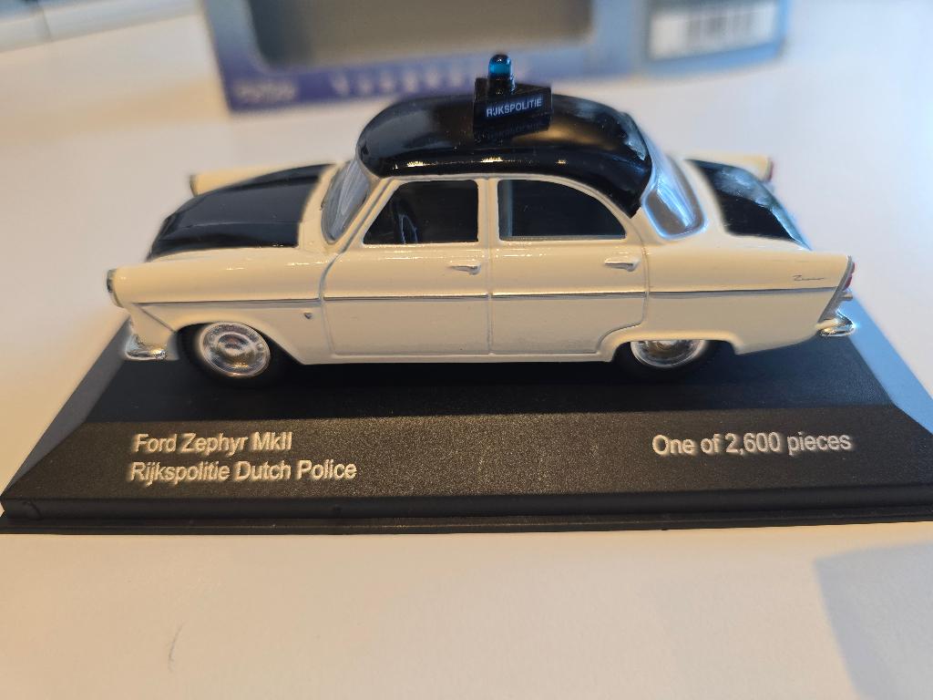 Ford Zephyr mk2 rijkspolitie nederland 1/43, Hobby en Vrije tijd, Modelauto's | 1:43, Ophalen of Verzenden, Zo goed als nieuw