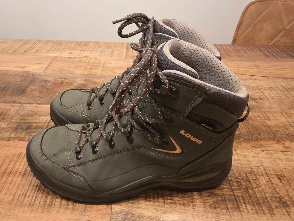 dames bergschoenen Lowa Renegade maat 42, Ophalen of Verzenden, Zo goed als nieuw, Schoenen