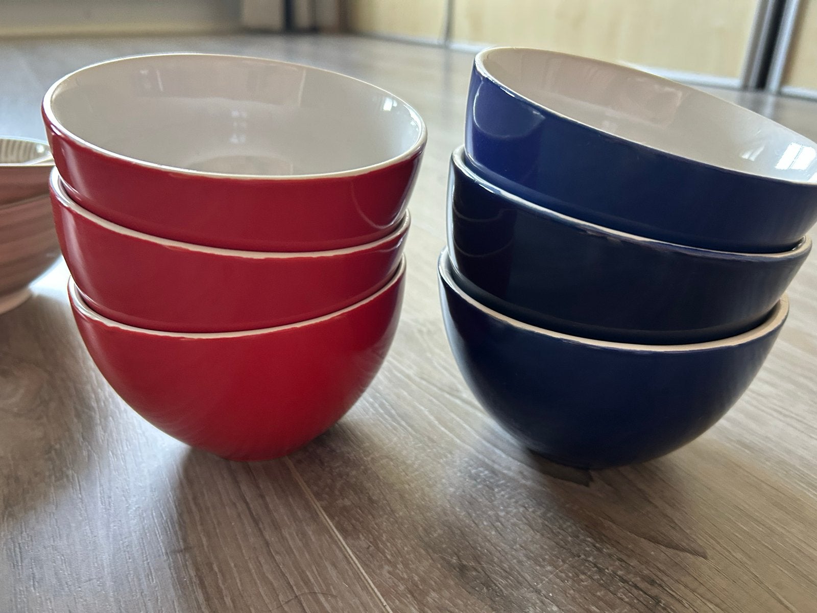 Set van 8 kommen in diverse kleuren en patronen, Ophalen, Gebruikt, Overige merken, Keramiek