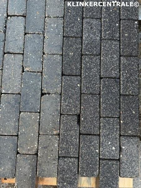 100m2 antraciet betonklinkers keiformaat bkk bss oprit/terra, Bij dit gebruikte product niet meer te achterhalen., Gebruikt, Verzenden