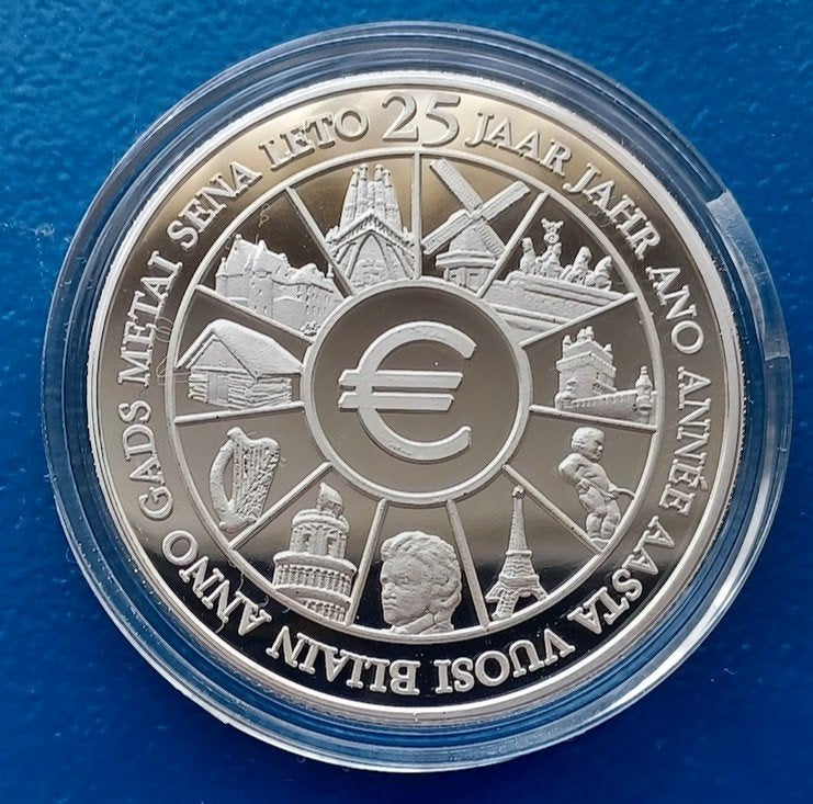 Jubileumuitgifte 25 jaar introductie van de €uro - 2024, Ophalen of Verzenden, Overige materialen, Buitenland