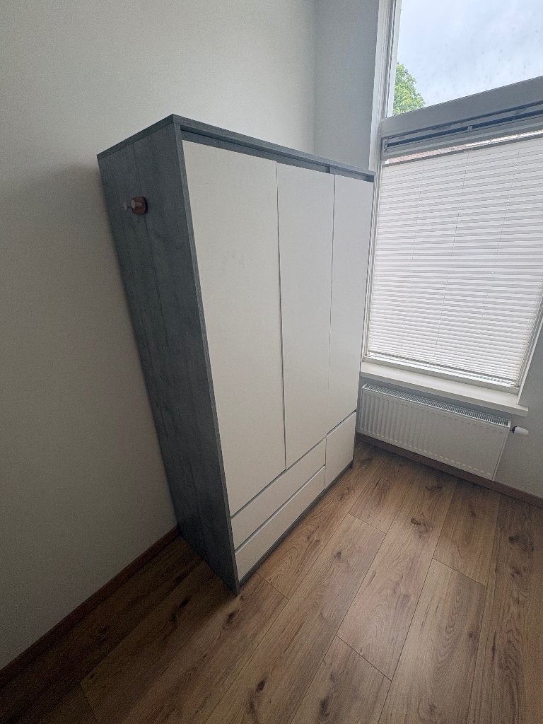 Kledingkast, 100 tot 150 cm, Zo goed als nieuw, 150 tot 200 cm, 50 tot 75 cm