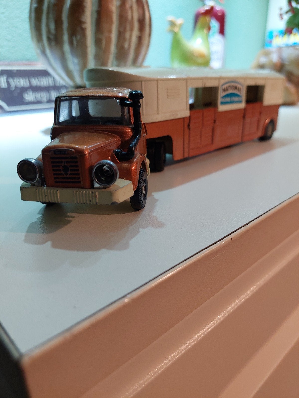 CORGI MAJOR TOYS BERLIET HORSE TRANSPORTER (1105) VINTAGE., Ophalen of Verzenden, Zo goed als nieuw, Bus of Vrachtwagen, Corgi