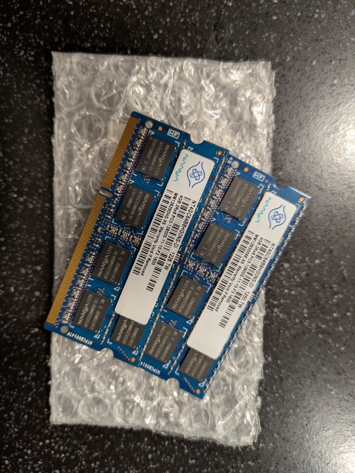 8GB (2x4GB) DDR3 Laptop RAM PC3-12800S 1600MHz Nanya, Gebruikt, 8 GB, DDR3, Ophalen of Verzenden