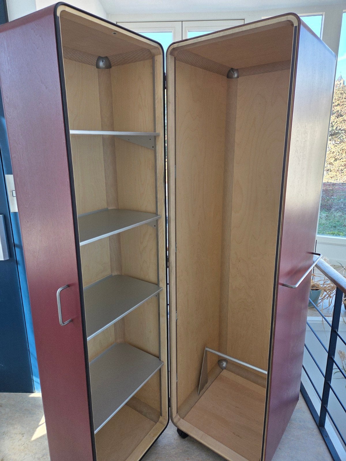 Unieke Kledingkast/Opbergkast - Modern Design, Met deur(en), 50 tot 100 cm, Zo goed als nieuw, Modern, Uniek, Eigentijds