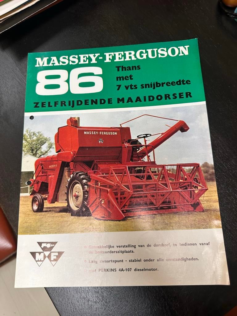Oude folder Massey Ferguson 86 Zelfrijdende Maaidorser jaren, Ophalen of Verzenden, Zo goed als nieuw, Overige typen