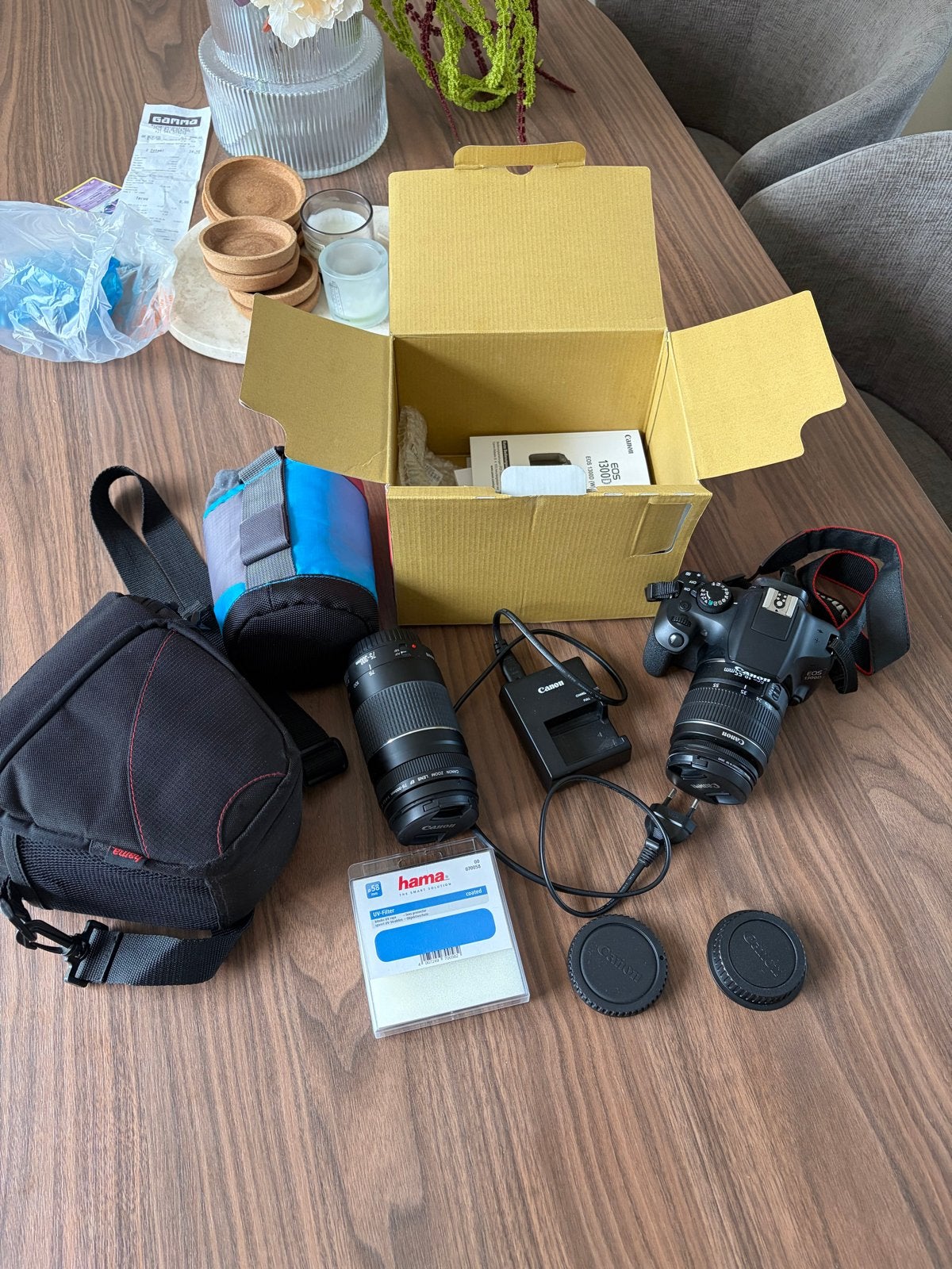 Canon EOS 1300D met 2 lenzen en accessoires, Ingebouwde flitser, Gebruikt, Spiegelreflex, Canon