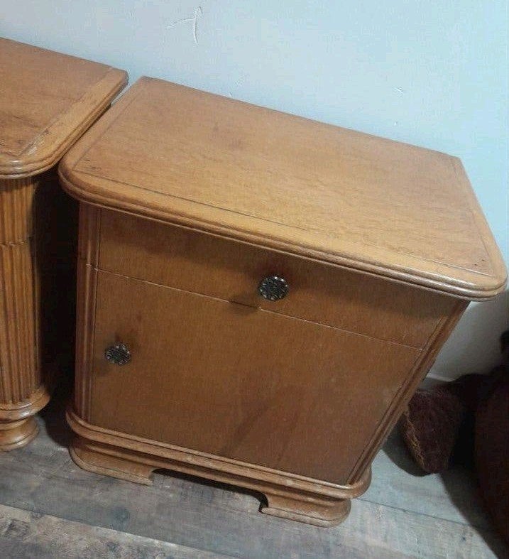 Vintage houten nachtkastje / bijzettafel met lade en deur, Ophalen