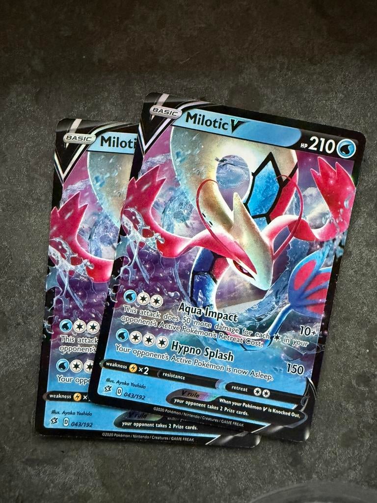 Milotic V (RCL 43) Pokémon kaart, Ophalen of Verzenden, Nieuw, Losse kaart