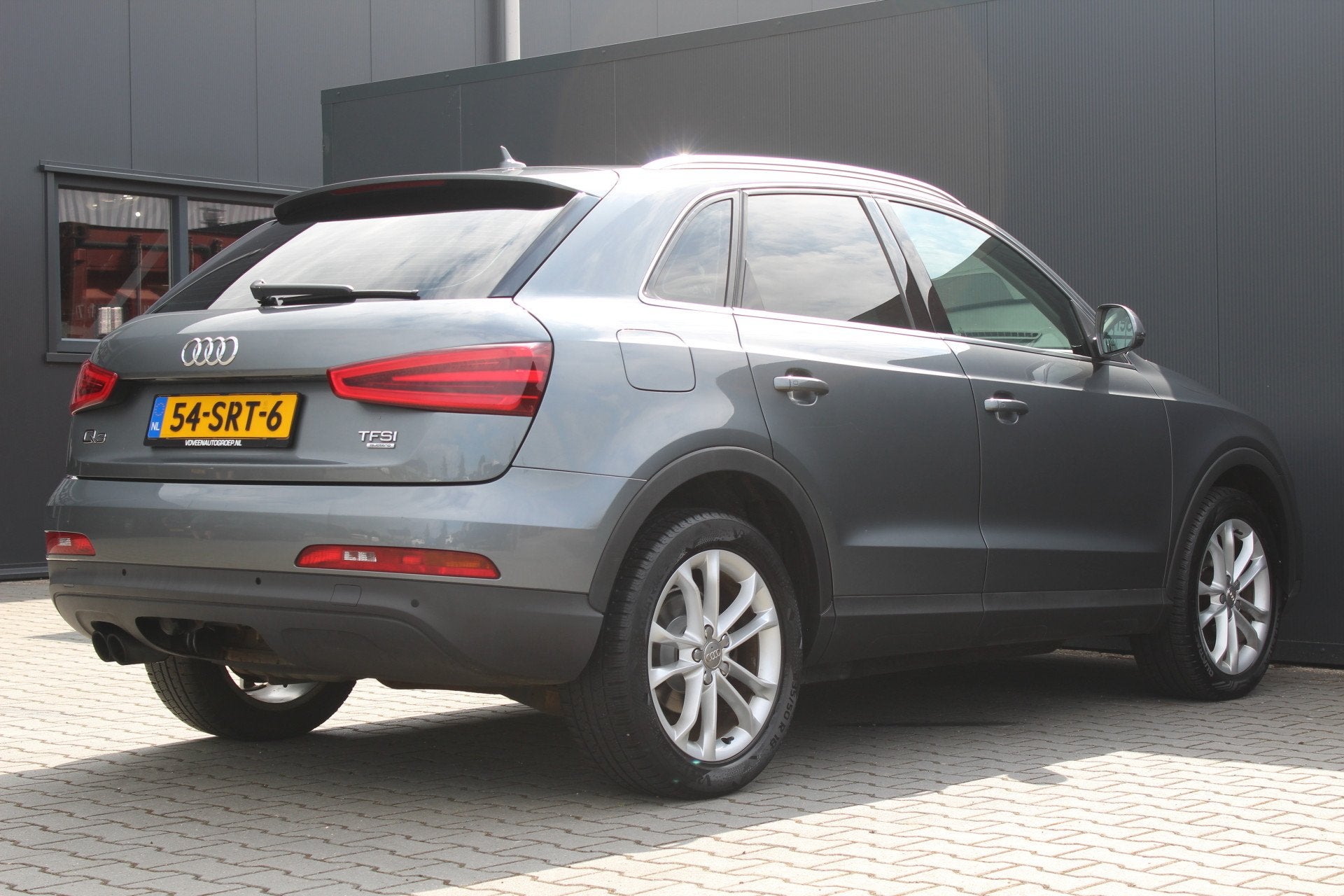 Audi Q3 2.0 TFSI quattro | Incl. 12 Maanden garantie | Cruis, Auto's, Audi, Gebruikt, 4 cilinders, Origineel Nederlands, Bedrijf