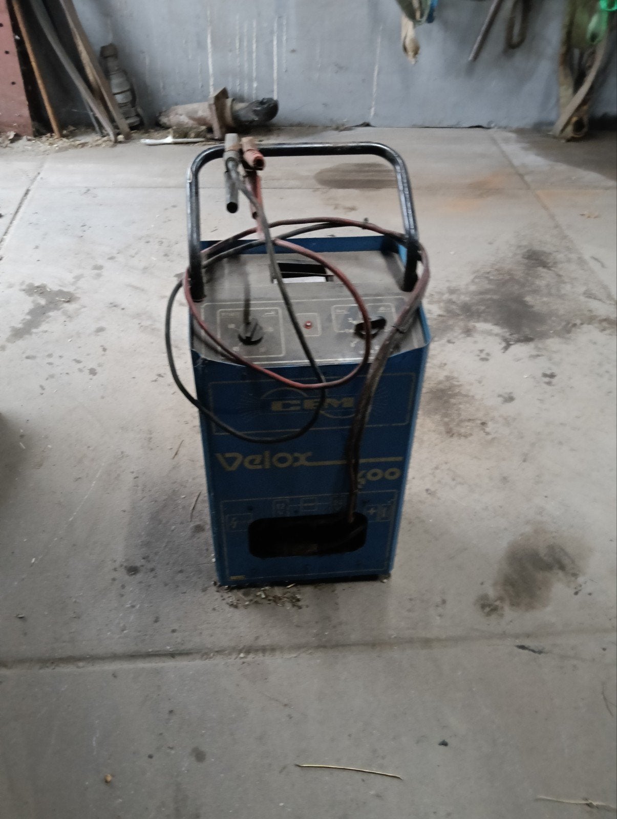 CEM Velox 400 Acculader 12V/24V, Ophalen, Gebruikt, Universele onderdelen