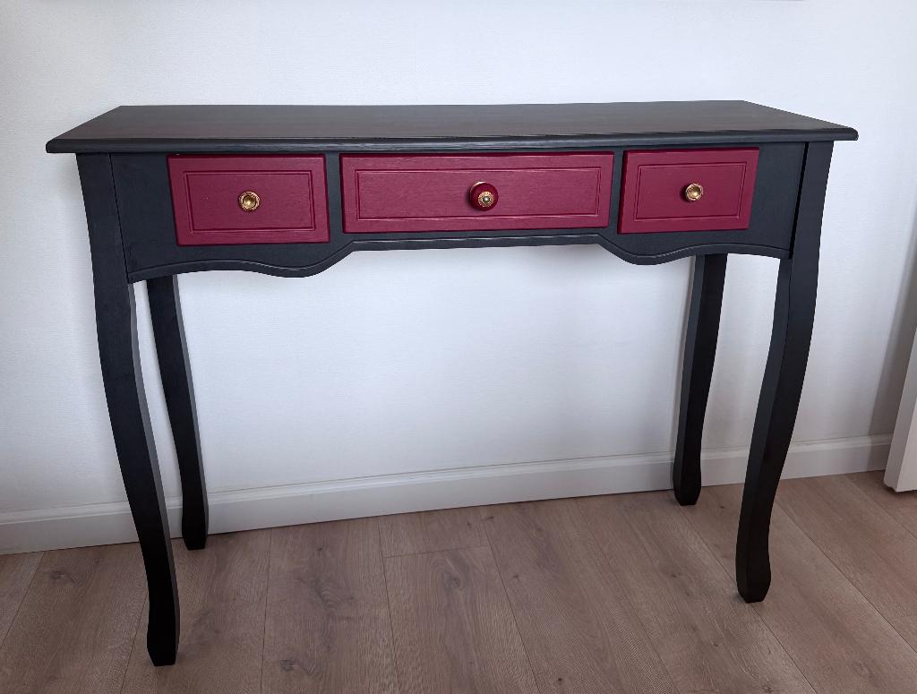 Sidetable in nieuwstaat, Huis en Inrichting, Tafels | Sidetables, Ophalen, 100 tot 150 cm, Zo goed als nieuw, 25 tot 50 cm