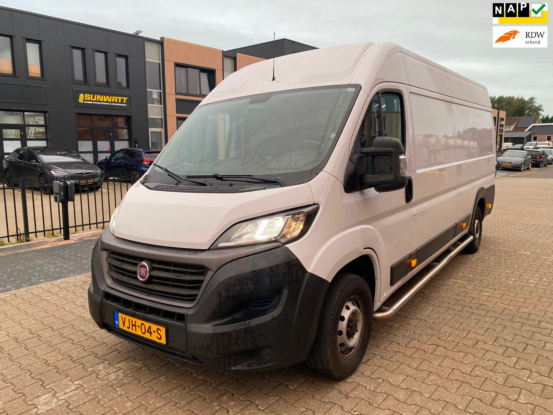 Fiat Ducato 35 2.3 MultiJet L3H3, Voorwielaandrijving, Gebruikt, Euro 6, Wit