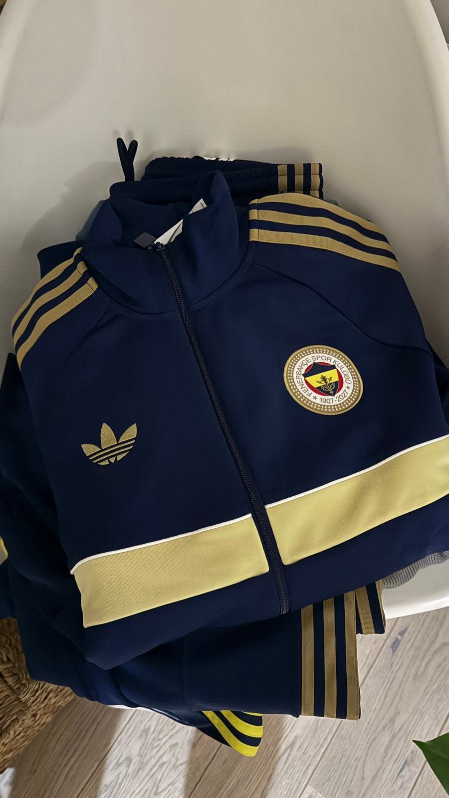 Adidas Originals trainingspak Fenerbahçe - Maat S - Nieuw, Maat S, Ophalen of Verzenden, Nieuw, Trainingspak