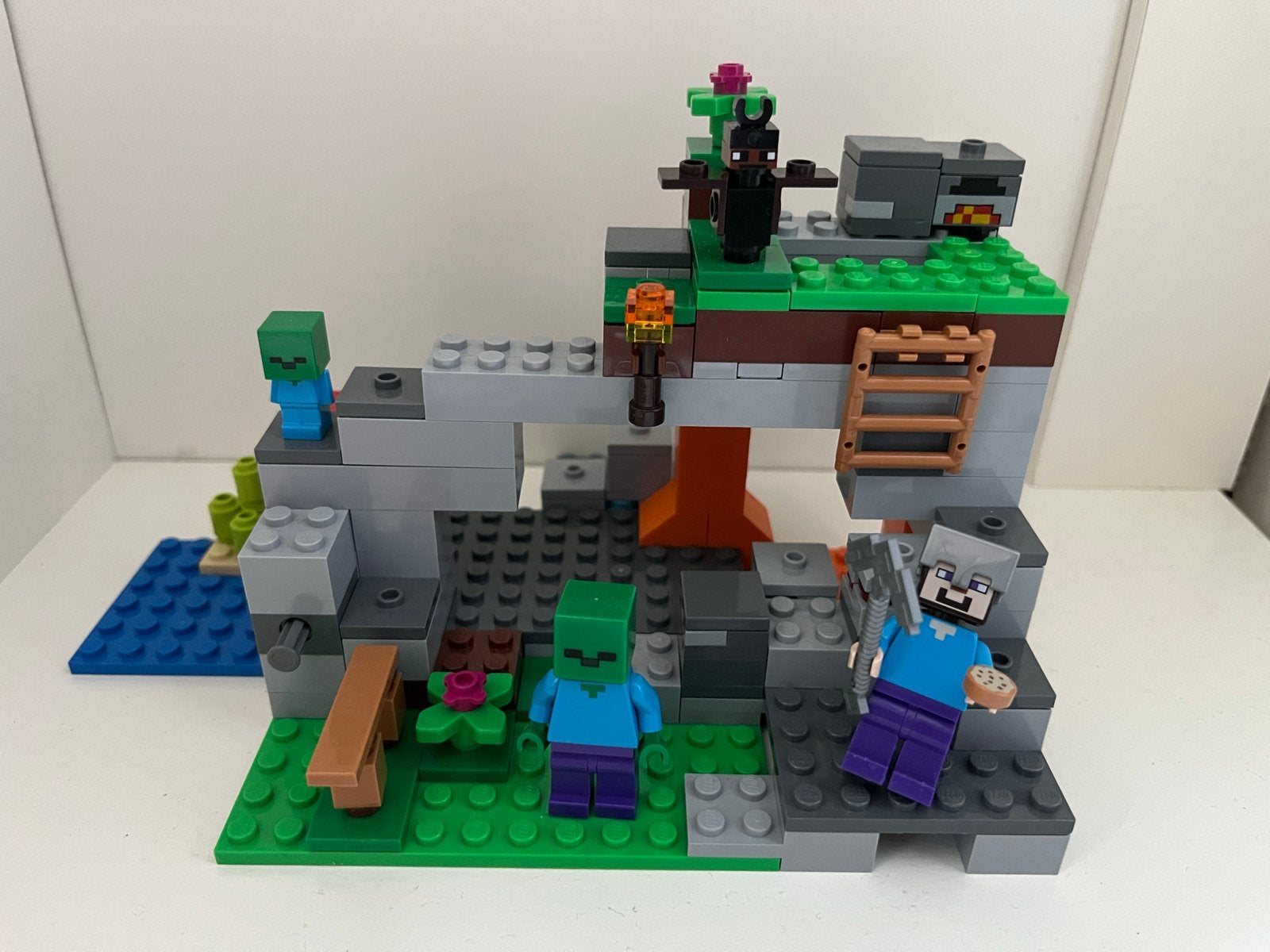 LEGO Minecraft 21141 De Zombie Grot met Steve en Zombies, Ophalen of Verzenden, Gebruikt, Overige merken
