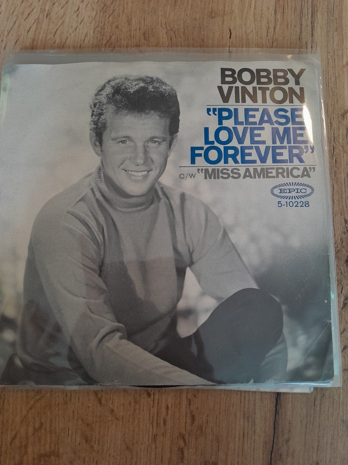 bobby vinton 7inch please love me forever, Ophalen of Verzenden, Zo goed als nieuw, Pop