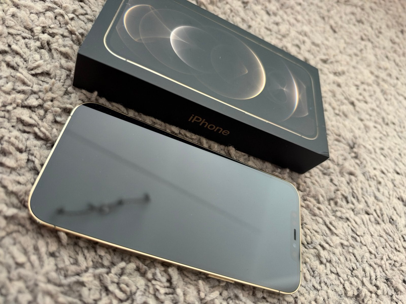 Foto 5 van Iphone 12 Pro Max Goud 128GB