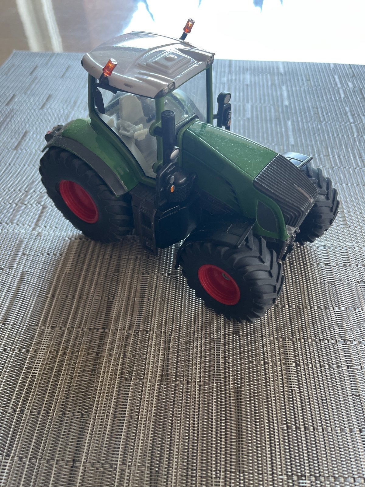 Fendt tractor speelgoedmodel met afneembare cabine, Ophalen of Verzenden, Gebruikt