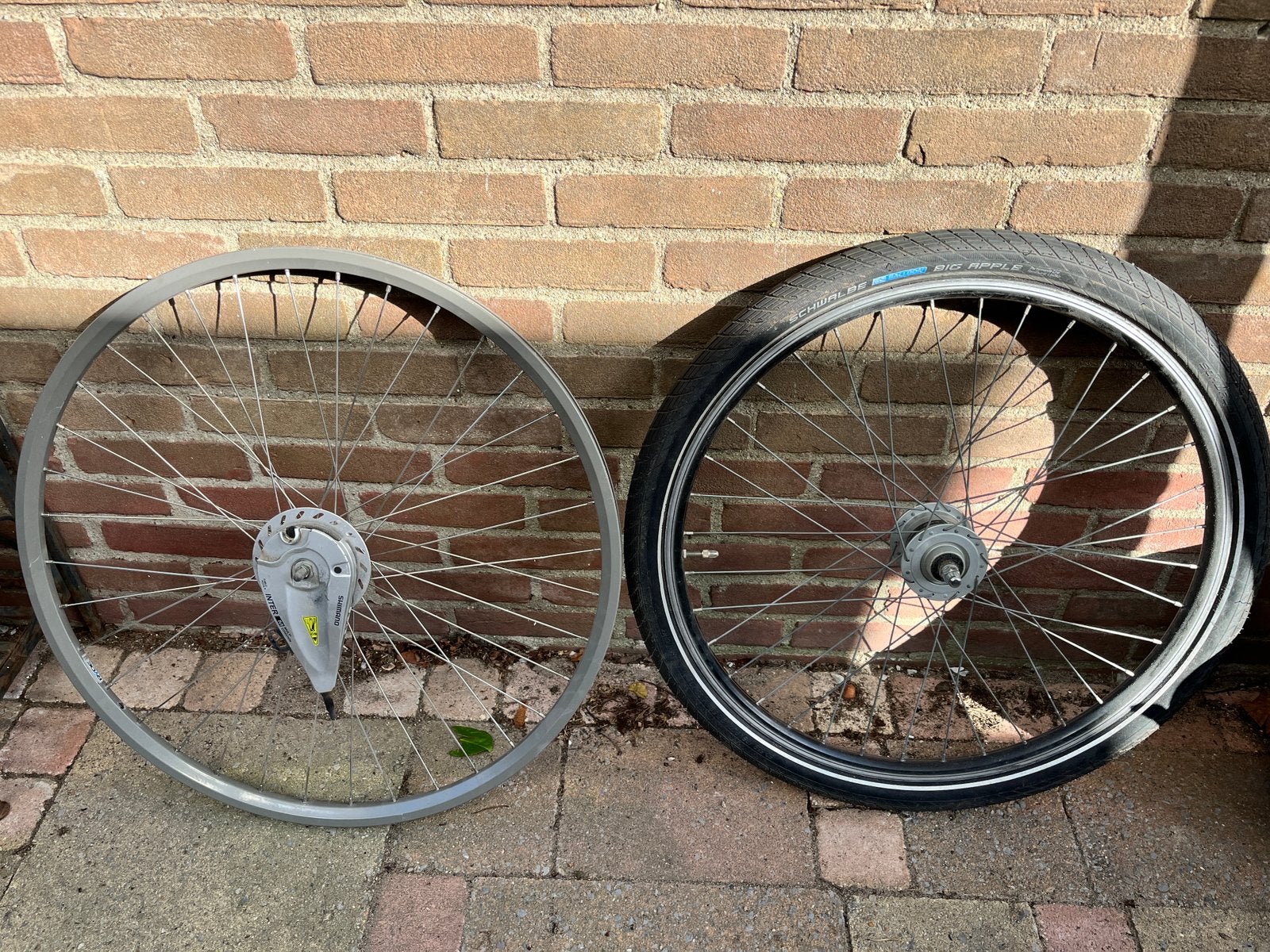 28 inch roller brake en 26 inch dynamo wiel, Zo goed als nieuw, Aluminium, Stadsfiets, Ophalen