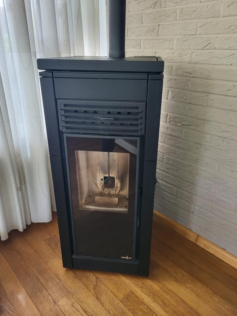 Pelletkachel Ferlux Venus 6Kw €1250, Huis en Inrichting, Kachels, Ophalen, Gebruikt, Pelletkachel, Vrijstaand