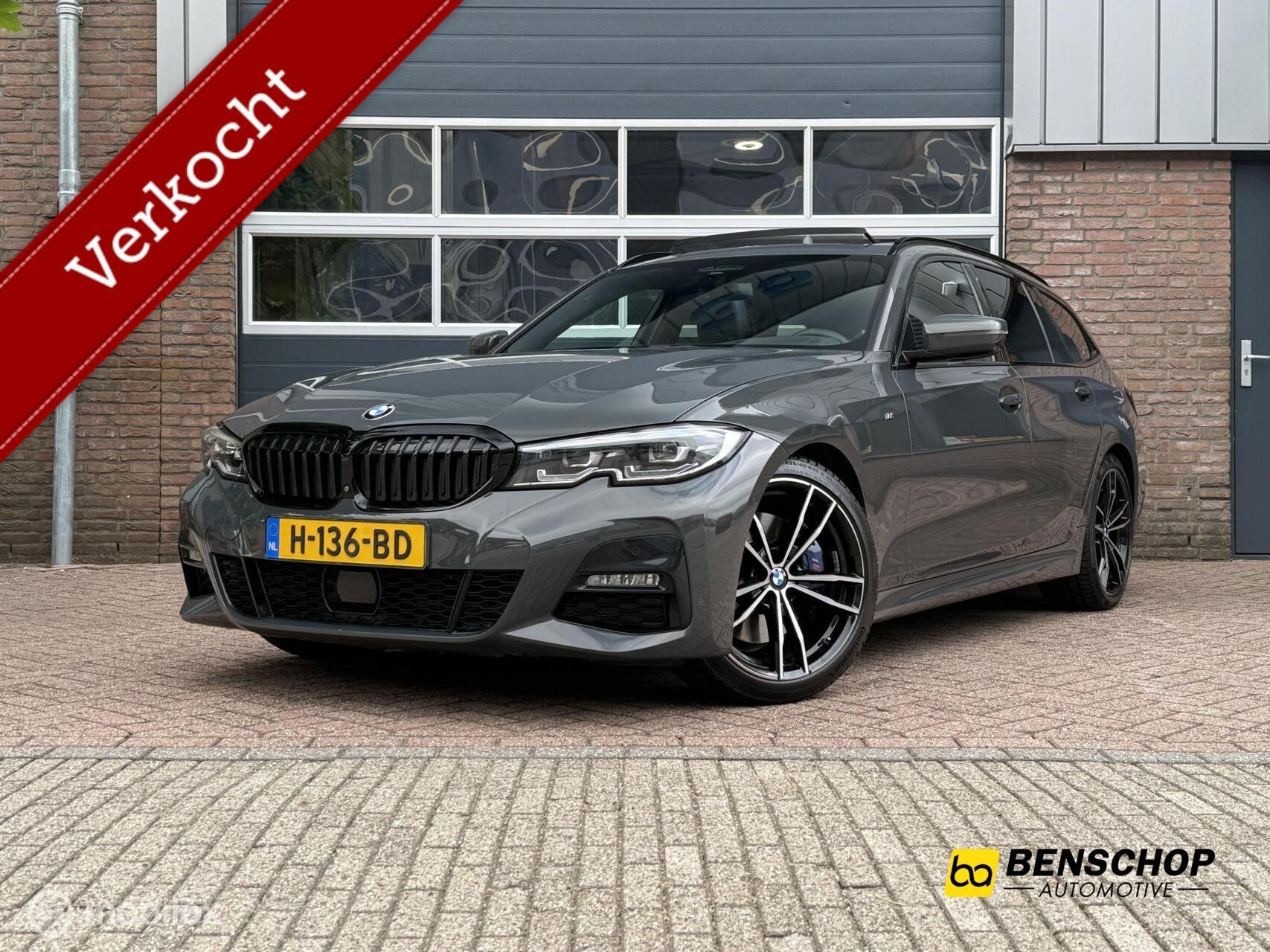 BMW 3-serie Touring 330i M Sport Panodak Leer Navi HUD Harma, Auto's, Automaat, 1998 cc, 4 cilinders, 258 pk