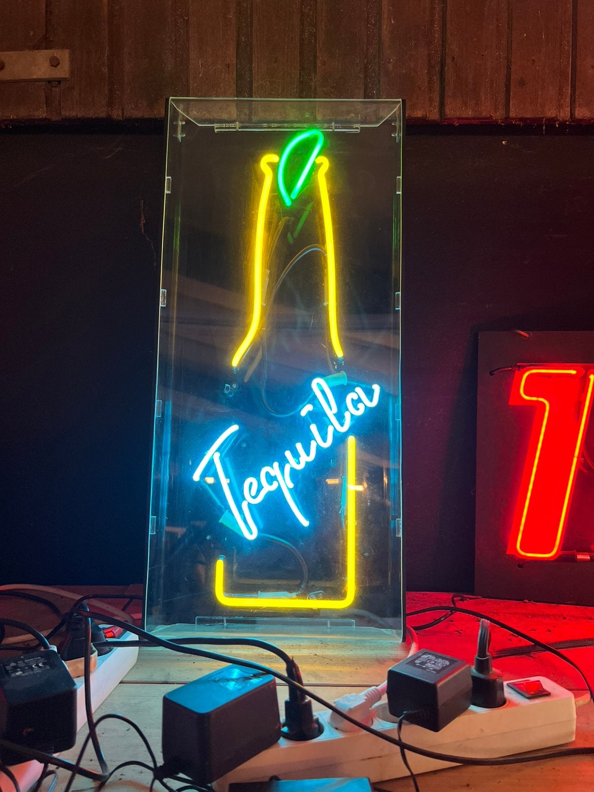 Neon  Tequila, Ophalen of Verzenden, Gebruikt, Lichtbak of (neon) lamp