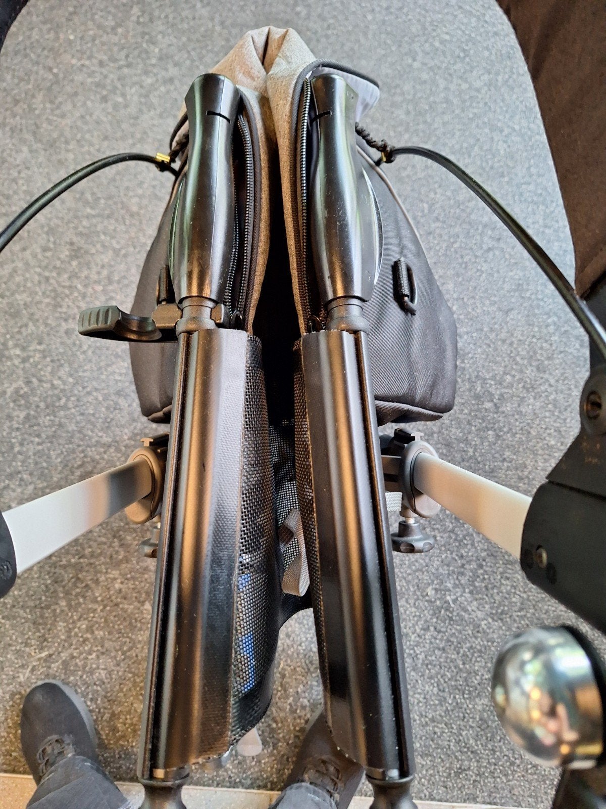 Foto 13 van Rollator lichtgewicht aluminium lees beschrijving nieuwstaat