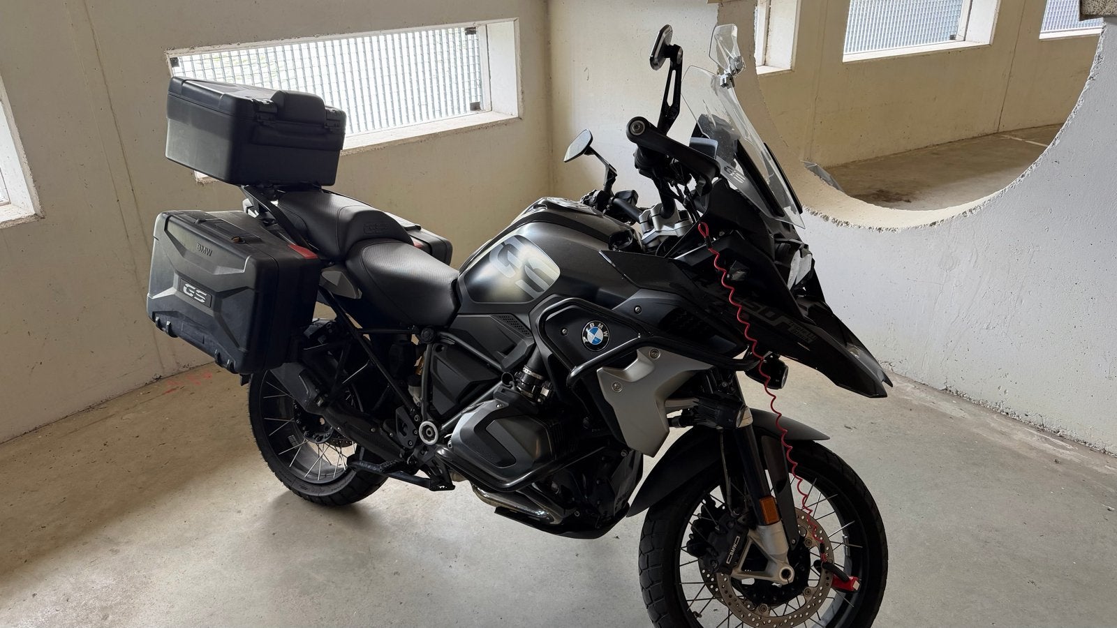 BMW R 1250 GS Triple Black - Zeer compleet, 2 cilinders, Motorrijbewijs A, Particulier, Meer dan 35 kW