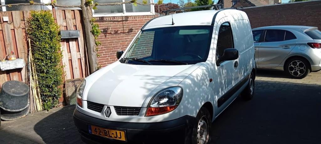 Renault Kangoo 1.5 DCI Euro 2000 Bouwjaar 2004 met trekhaak., Auto's, Bestelauto's, Stof, 4 cilinders, Renault, Wit
