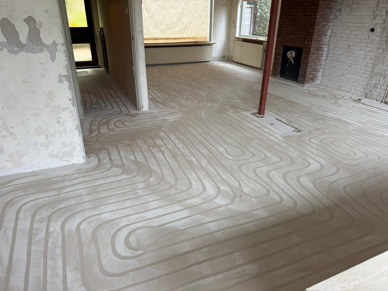 Installeren/infrezen van vloerverwarming vanaf €17,5 per m2, Ophalen, Minder dan 30 cm, Overige typen, Minder dan 60 cm