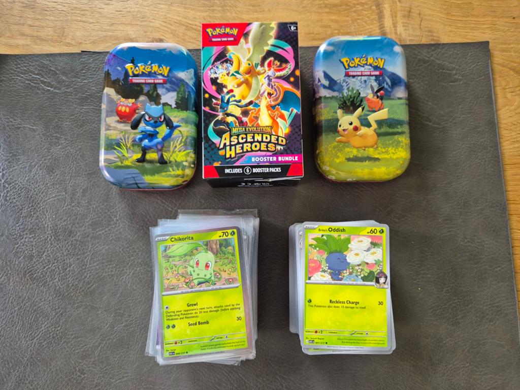 Ascended heroes bulk 215 kaarten normaal/holo/reverse holo, Hobby en Vrije tijd, Verzamelkaartspellen | Pokémon, Nieuw, Meerdere kaarten