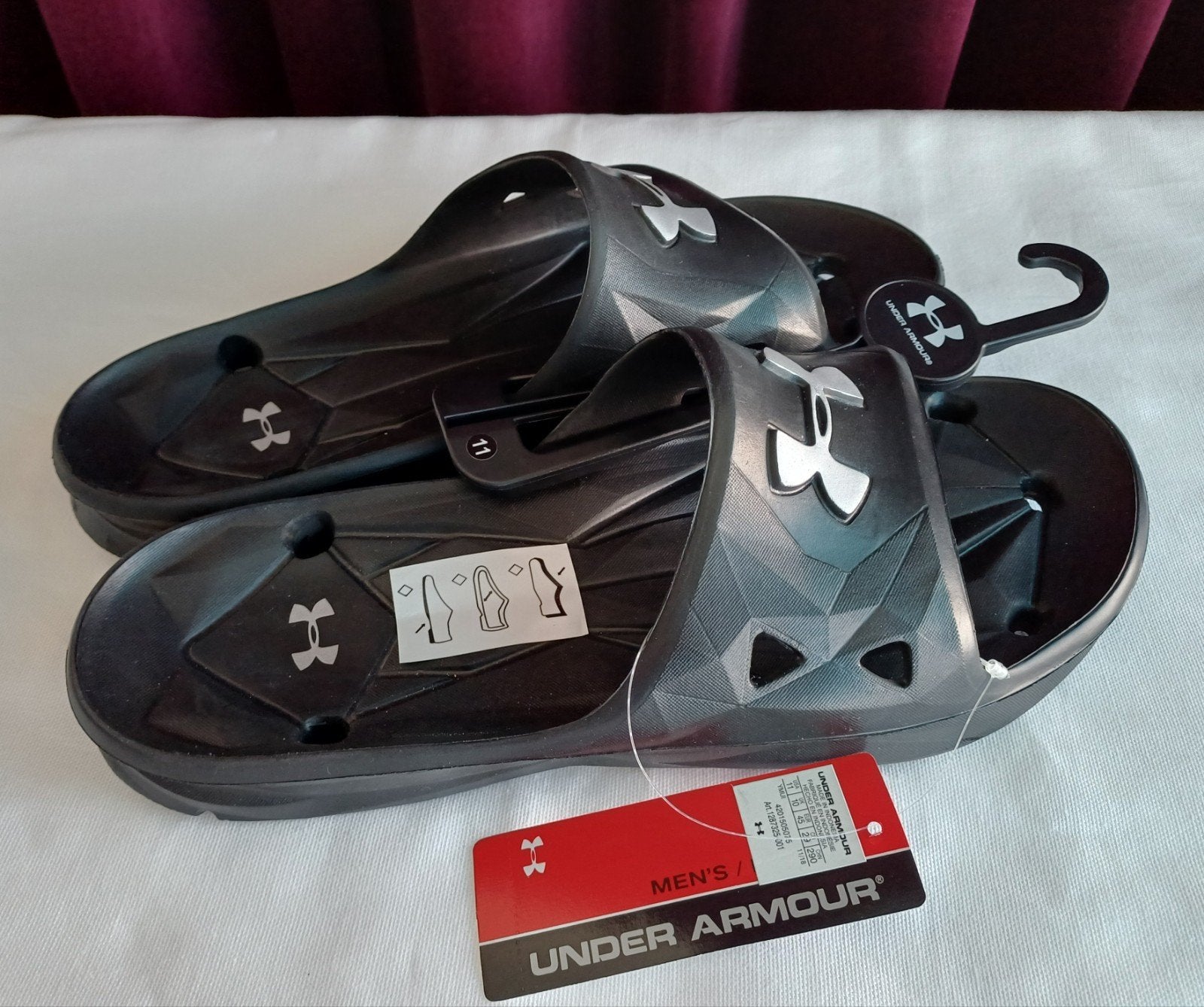 Under Armour Locker III Slide Badslippers (Maat 45) *Nieuw*, Kleding | Heren, Schoenen, Zwart, Under Armour, Nieuw, Ophalen of Verzenden
