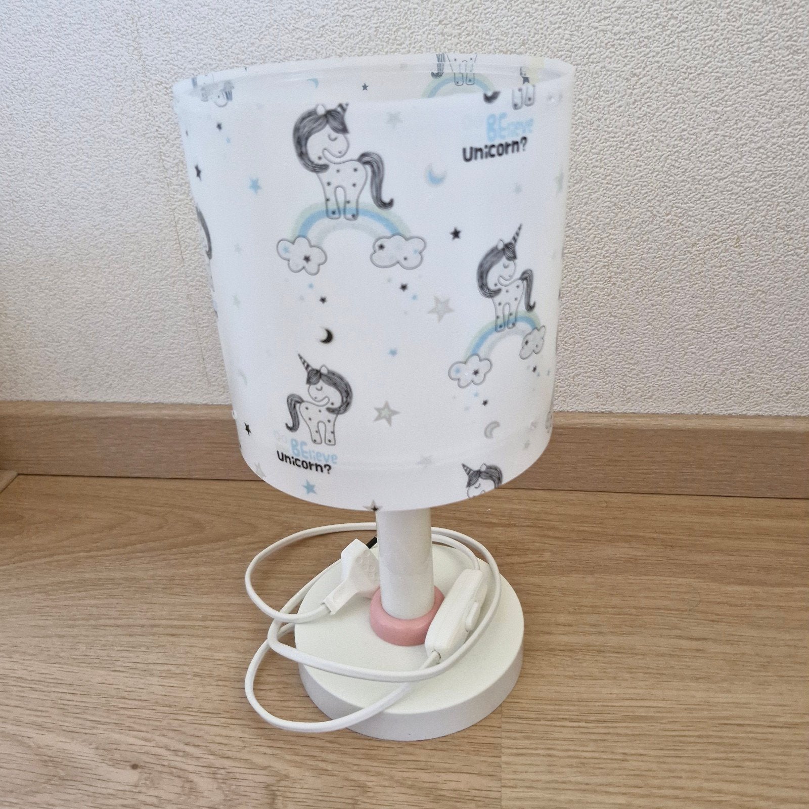 Tafellamp met eenhoorn / unicorn lampenkap, Kinderen en Baby's, Kinderkamer | Inrichting en Decoratie, Ophalen of Verzenden